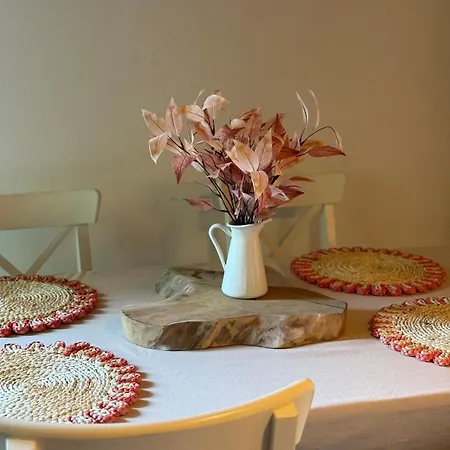 Holziges Dachgeschoss-apartment 公寓 卡尔斯鲁厄