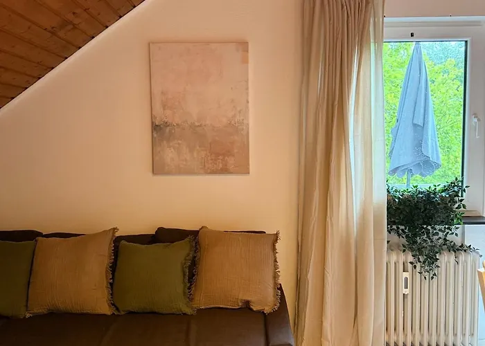 Appartement Holziges Dachgeschoss-apartment Karlsruhe